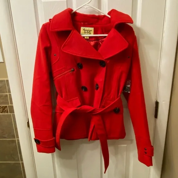 Junior’s Maralyn and Me brand Red Coat - Picture 5 of 16